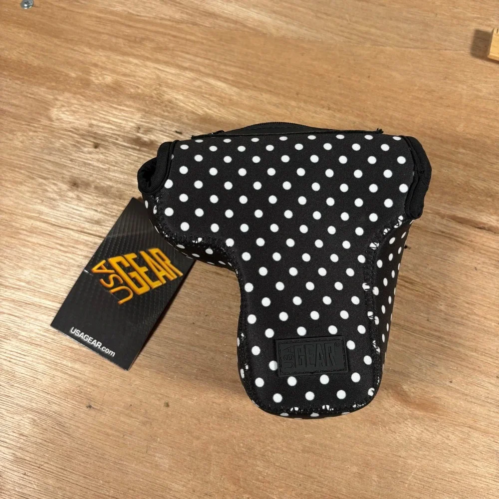 USA GEAR FlexArmor DSLR Camera Case Sleeve Polka Dot Neoprene Protective Bag